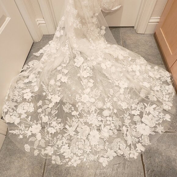 Lillian West Low Back Fit and Flare Lace Wedding Dress in Size 10 - Picture 5 of 10